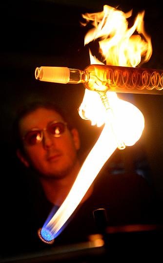 ENTOURAGE Star Producing Fake-Sounding Glassblower Reality Show