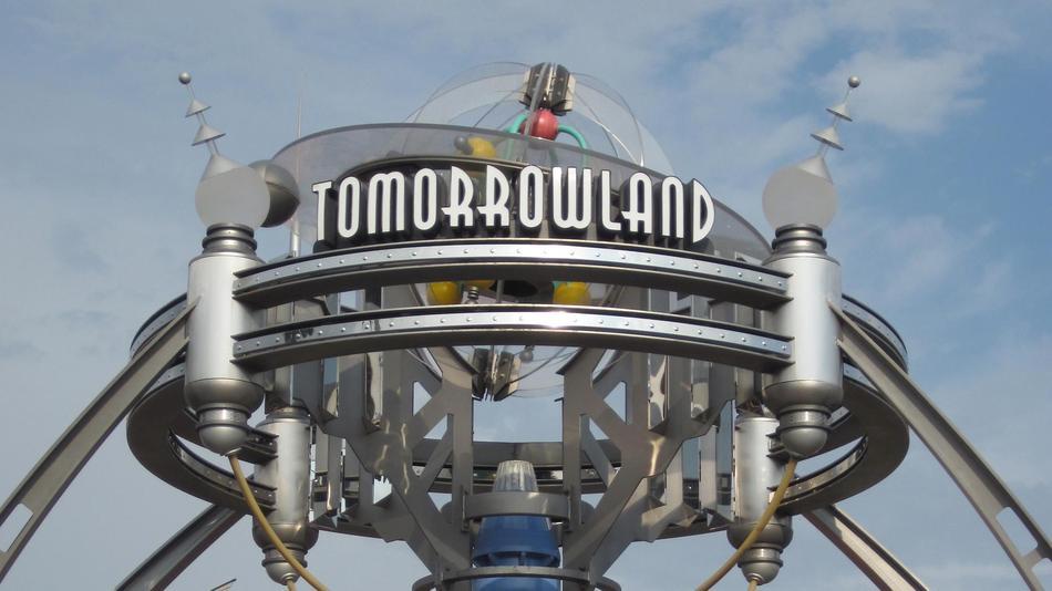 TOMORROWLAND SYNOPSIS FINALLY REVEALED