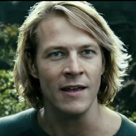 ‘Point Break' Trailer is Equal Parts Dumb and Daring