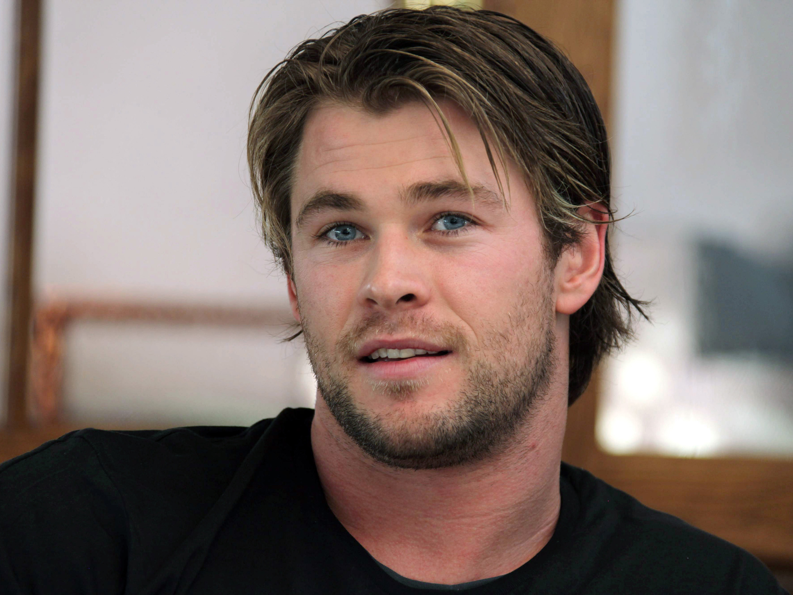 Chris Hemsworth is Annie Potts in Paul Feig's ‘Ghostbusters'