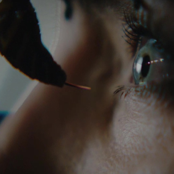 Ryan's Pretentious Review: Stung